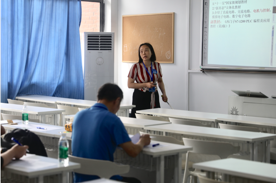 屏幕截图 2025-06-12 002632