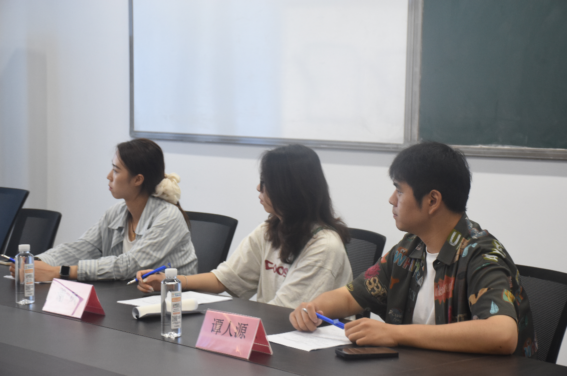 屏幕截图 2025-10-01 160750