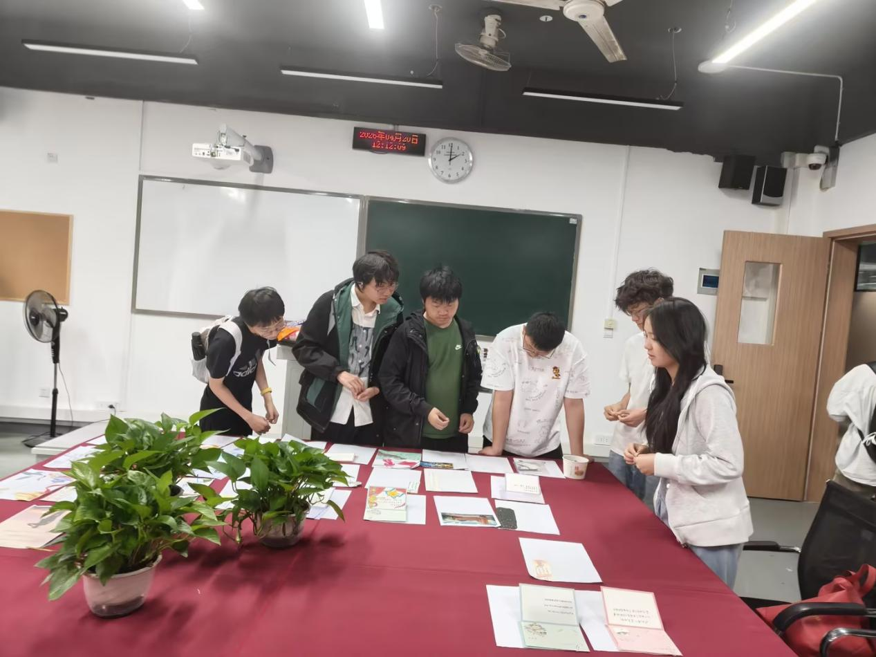 图片1 图片1