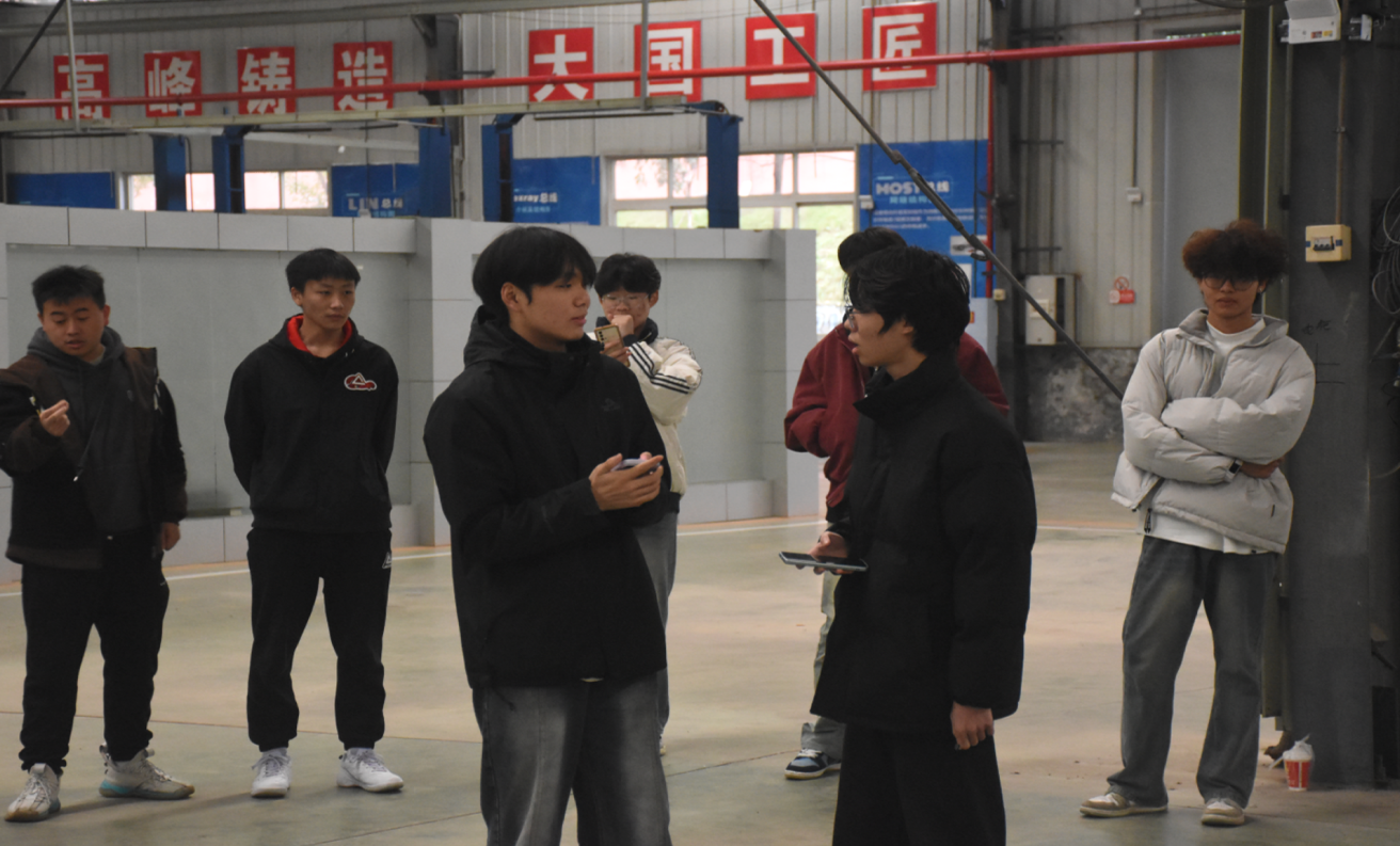 屏幕截图 2025-12-11 203708 屏幕截图 2025-12-11 203708