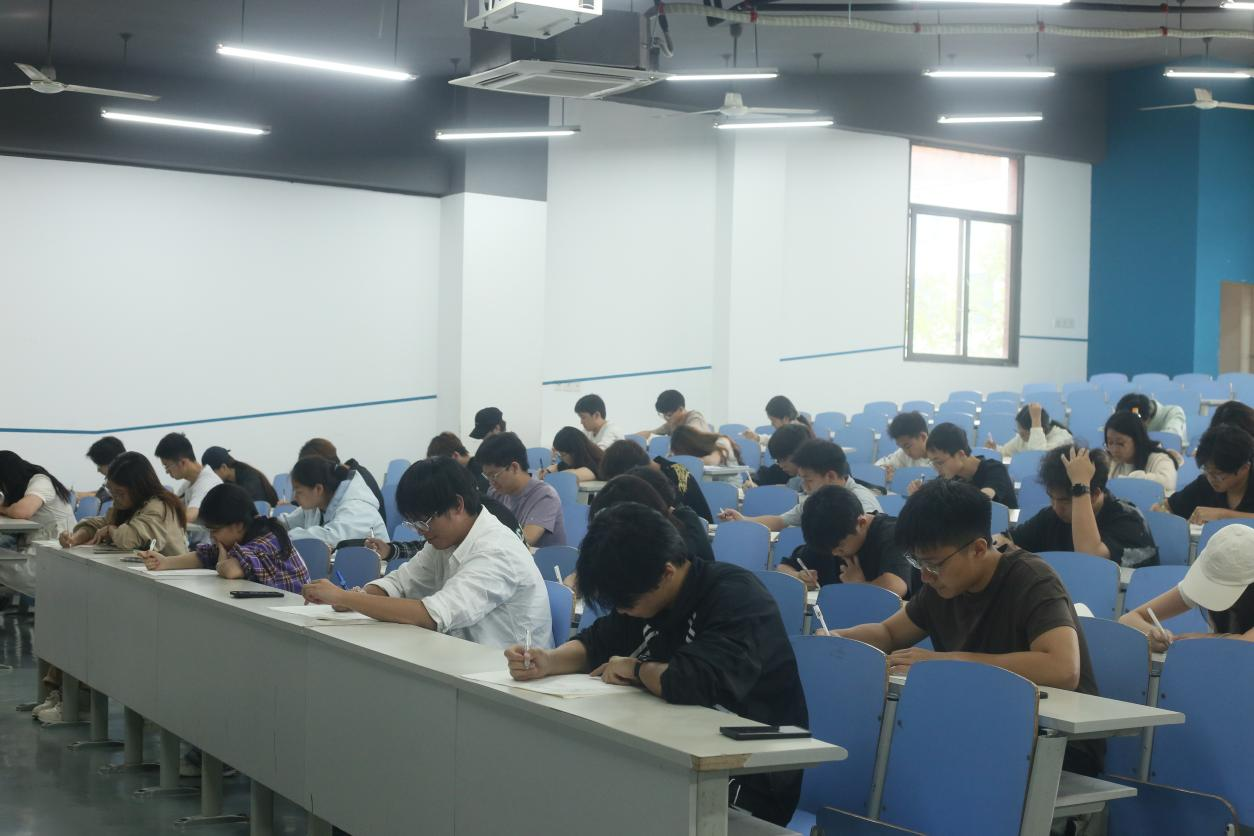 图片2 图片2